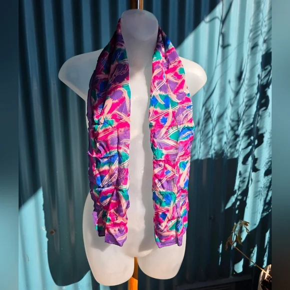 Vintage Elaine Gold Scarf - Picture 2 of 10